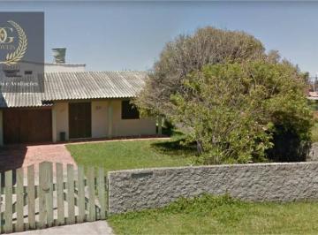 k1b2EO3Kbw8ZNmAJeVngQuRg3BFpWCa7.jpg · Casa Residencial À Venda, Centro, Balneário Pinhal.