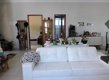663d2c024b8b6b7ac9c8cd914c7f9623.jpg · Casa Com 3 Dormitórios E Mais Um Reversível. 510 m² Construídos Em Lote de 1.200 m