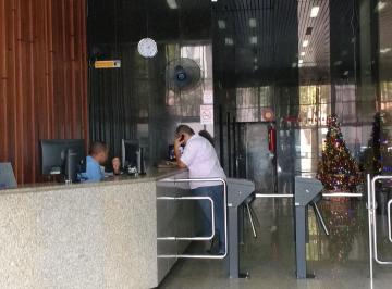 Comercial , Belo Horizonte · Excelente Sala No Bairro de Lourdes, Belo Horizonte, Minas Gerais