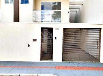Casa · 130m² · 3 Quartos · 3 Vagas · Casa Duplex Na Região Central de Betim, Localizada No Bairro Guarujá Mansões