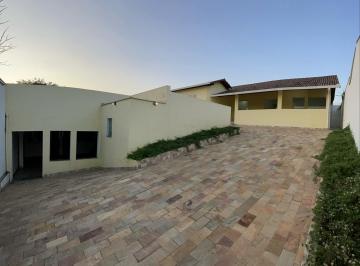 Casa , Betim · Casa Edificada Em Lote de 440 m², Com Piscina No Bairro Guarujá.
