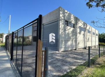 Comercial · 225m² · 2 Vagas · Belíssimo Pavilhão Com 2 Lotes de 12,5x40 m. Pavilhão Com 225 m² de Área Construíd