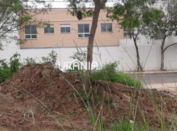 Terreno · 181m² · Terreno de Esquina, Na Principal Av Do Bairro