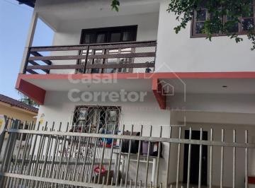 Casa · 180m² · 3 Quartos · 2 Vagas · Casa de Alvenaria de 180 m² Com Três Dormitórios Sendo Uma Suíte