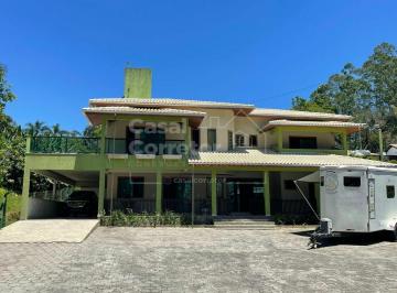 Casa · 300m² · 4 Quartos · 1 Vaga · Casa de Alvenaria de 300 m² Com Quatro Dormitórios E Uma Vaga de Garagem Coberta No Centro de Guabiru