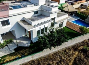 Casa · 320m² · 5 Quartos · 2 Vagas · Casa de Condominio Em Parque Pecuária - Campos Dos Goytacazes, Rj