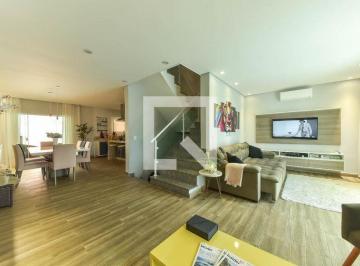 Casa · 250m² · 4 Quartos · 2 Vagas · Imoveis - No Centro