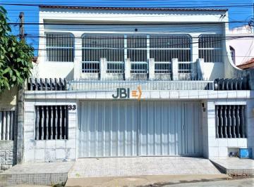 Casa · 242m² · 4 Quartos · 3 Vagas · Casa Padrão a Venda Na Barra Do Ceará