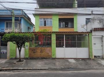 2022/11/59d739f743c8cf7726463cf58dd67fdd.jpg · Triplex Com Casa + Sabrado E Terraço Amplo Em Areia Branca/belford Roxo