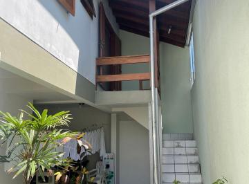 Apartamento · 63m² · 2 Quartos · Apartamento No Centro de Garopaba