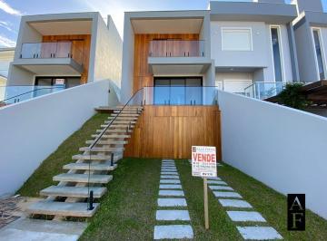 Casa · 175m² · 3 Quartos · 2 Vagas · Sobrado Alto Padrão À Venda Em Garopaba