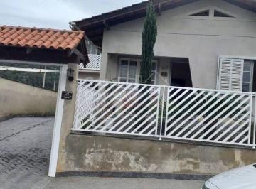 Casa · 150m² · 5 Quartos · 3 Vagas · Duas Casas de Alvenaria No Mesmo Terreno