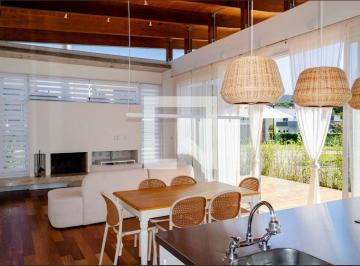 Casa · 375m² · 4 Quartos · 4 Vagas · Imoveis - Em São João Do Rio Vermelho