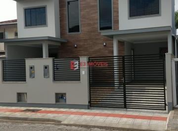 LINDO SOBRADO COM 2 DORMITÓRIOS LOCALIZADO NO BAIRRO SÃO SEBASTIÃO PALHOÇA. · Sobrado Bairro São Sebastião