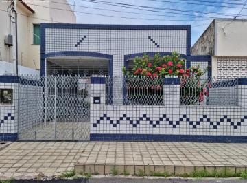 Casa · 224m² · 3 Quartos · 1 Vaga · Casa Para Venda Em Aracaju, Cirurgia, 3 Dormitórios, 1 Suíte, 3 Banheiros, 1 Vaga