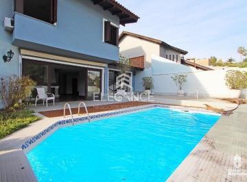 Foto 01 · Elegance Imóveis Vende Casa de 430 m, 4 Dormitórios, 3 Suítes, Living, Piscina Churrasqueira, Adega E