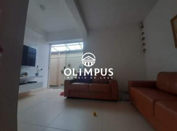 Casa · 305m² · 5 Quartos · 4 Vagas · Bela Casa No Setor Sul de Uberlândia, Dispondo de Excelente Acabamento.