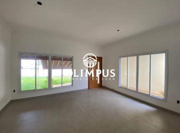 Casa · 270m² · 4 Quartos · 4 Vagas · Bela Casa de 270 m² Com Excelente Localização Em Uberlândia.