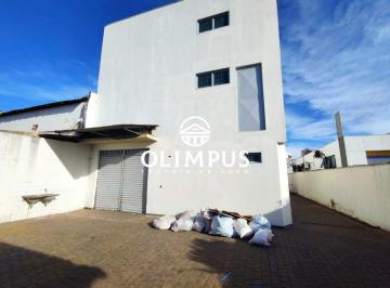 Comercial · 450m² · 3 Vagas · Cômodo Comercial Com Excelente Localização E Bairro, Área Total de Aproximadamente 450 m² de Constru