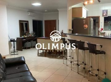 Casa · 200m² · 3 Quartos · 3 Vagas · Belíssima Casa Em Uma Excelente Localização No Bairro Alto Umuarama.