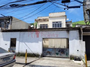 2023/03/d9fd4305ffa89bcd86735afed5ffe68c.jpg · Casa Com Localização Privilegiada - 04 Quartos E Piscina - Shopping Nova Iguaçu