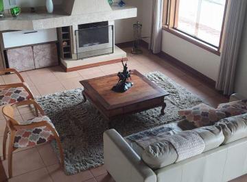 Casa · 330m² · 3 Quartos · 3 Vagas · Casa À Venda No Bairro Parque Vivaldi Leite Ribeiro - Poços de Caldas/mg