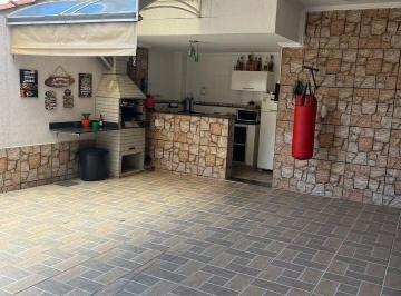 Casa · 233m² · 4 Quartos · 3 Vagas · Casa À Venda No Bairro Jardim Das Azaléias - Poços de Caldas/mg