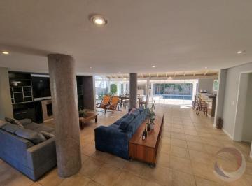 1 · Casa Residencial de 4 Dorms No Bairro Lagoa Da Conceição