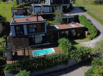 Casa · 165m² · 3 Quartos · 2 Vagas · Casa de Alto Padrão Na Ferrugem Em Condomínio À Venda Em Garopaba