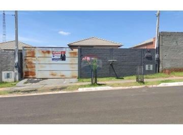 Casa · 46m² · 2 Quartos · 3 Vagas · Casa No Bairro Vida Nova Botucatu: 2 Dormitórios, Banheiro, Sala, Cozinha E Área de Serviço.