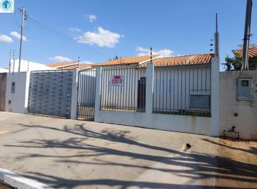 2023/07/0b87058b77175d345928d4a28dcc8cd2.jpg · Casa 2 Quartos Para Locaçao No Pinheiros II Com Piscina Aquecida, Vaga Para 2 a 3 Carros, Portao Ele