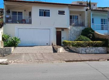 Casa · 238m² · 3 Quartos · 2 Vagas · Casa À Venda Em Poços de Caldas/mg