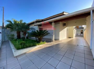 Casa · 165m² · 3 Quartos · 3 Vagas · Casa Com Piscina a 300 m Da Praia
