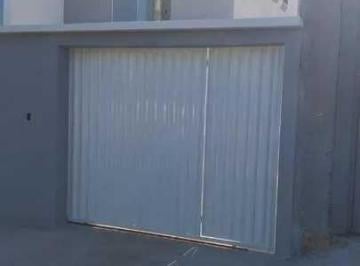 Casa · 140m² · 2 Quartos · 2 Vagas · Casa À Venda No Bairro Jardim Doutor Ottoni - Poços de Caldas/mg