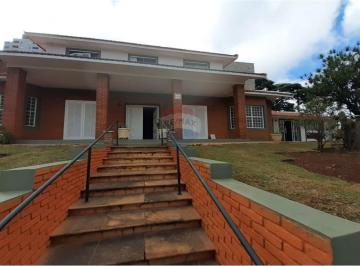Casa · 450m² · 5 Quartos · 4 Vagas · Casa Ampla Bem Localizada