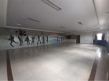 Comercial · 170m² · Lindo Salão Comecial Situado Na Av, Com Uma Bela Vista. Ideal Para Restaurante, Lanchonete.