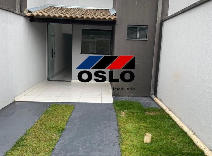 Casa Com 02 Quartos Suíte, Garagem, Localizada No Jardim Itaipu.