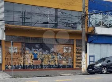 Área de Serviço · Salão Comercial Em Utinga