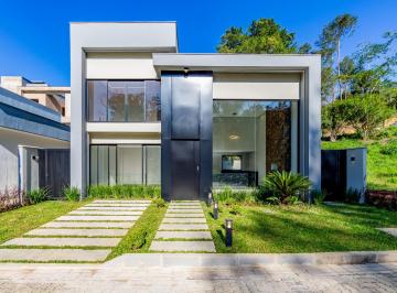 Casa · 147m² · 3 Quartos · 2 Vagas · Casa 3 Quartos Em Condomínio Na Posse, Teresópolis.