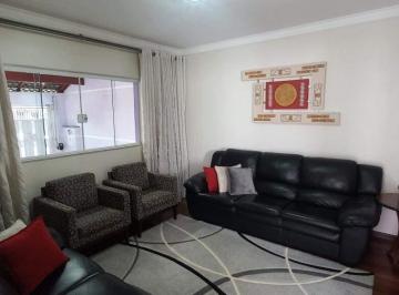 Casa · 242m² · 5 Quartos · 4 Vagas · Sobrado À Venda 5 Quartos 3 Suítes 4 Vagas Pinheirinho - Santo André - Sp