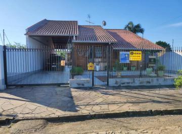 Casa · 160m² · 3 Quartos · 5 Vagas · Casa de Madeira Nobre