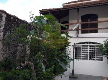 Casa · 119m² · 3 Quartos · 3 Vagas · Sobrado 03 Suítes 03 Vagas Garagem. Centro de São Vicente/sp.
