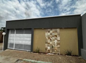 Casa de 3 quartos, Águas Lindas de Goiás · Casa Em Condominio