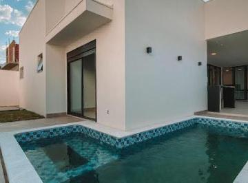 Casa de 3 quartos, Uberlândia · Casa Condomínio Jardim Versailles