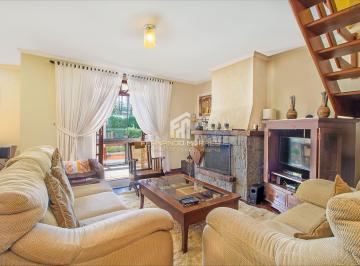 d713ebc3d5b1983e366ef7f322f072be.jpg · Apartamento Duplex a 1 Km Do Centro Turístico Do Capivari: 178 m² Com 4 Quartos, 3 Suítes, 2 Salas, 2
