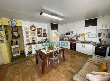 2024/02/0855d1889eb98195578c35ee169d0655.jpg · Casa Mista Com 01 Suíte E 02 Quartos - Edícula Nos Fundos - Bairro São Judas