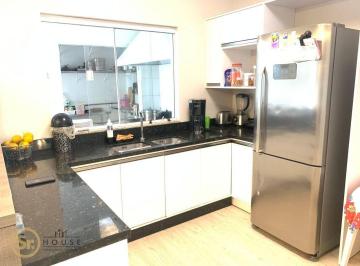 GeHLDrSRiZpL81dFTASeohsXX9BMpMGk.jpg · Sobrado, 180 m² - Venda por R$1.970.000ou Aluguel por R$1.400,00/dia - Centro - Balneário Camb