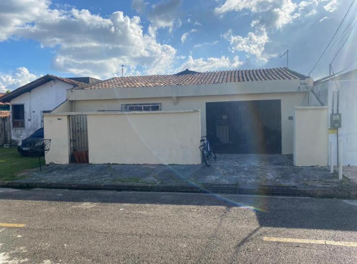 Casa · 160m² · 3 quartos · 2 vagas