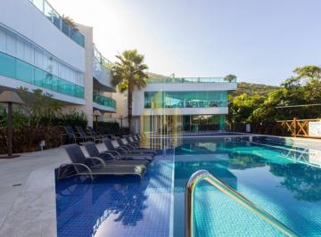 Casa · 190m² · 3 Quartos · 2 Vagas · Casa À Venda - Em Bombas