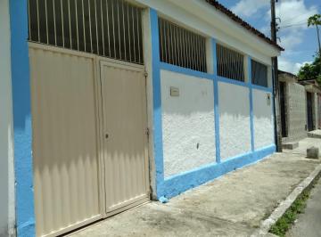 Casa de 3 quartos, Maceió · Vende - Se Casa de 3 Quartos No Benedito Bentes - Maceió, Alagoas